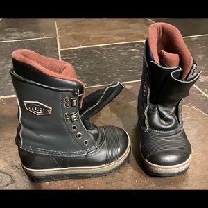 Youth Burton Snowboard Boots size 12